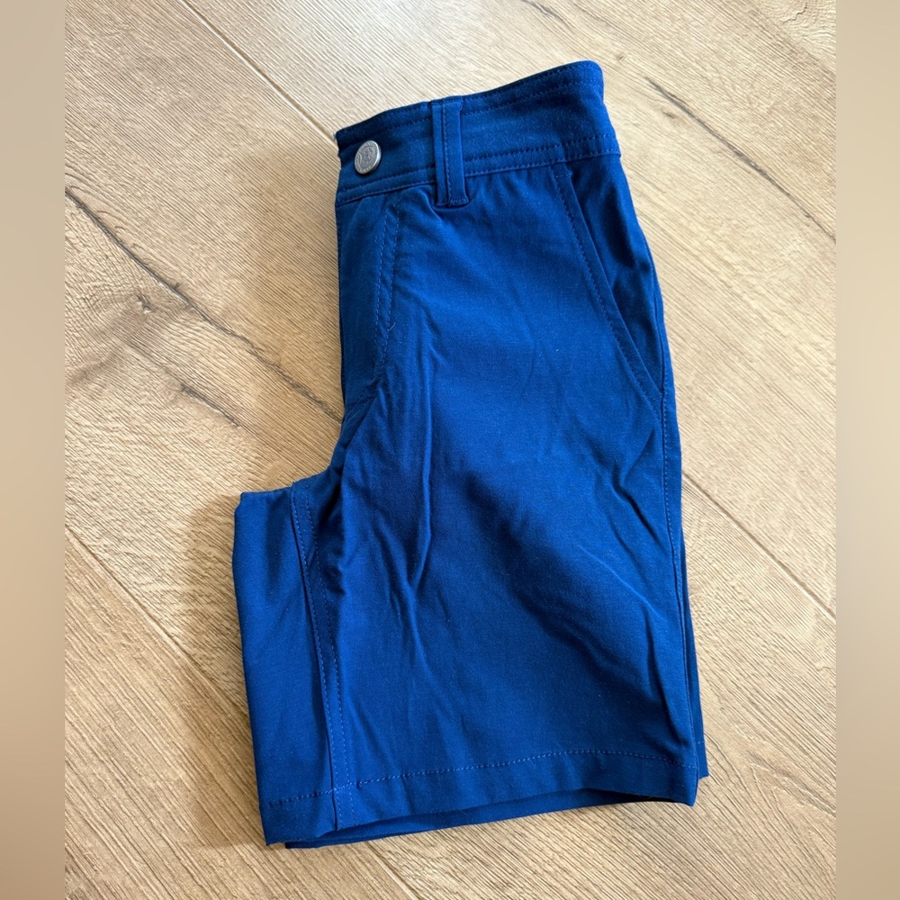 Boys southern tide navy performance shorts, XS, size 4/5, T3